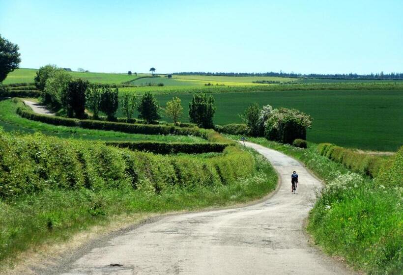 צימר Norham Bike Yard