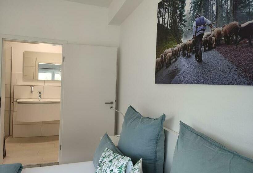 Bed and Breakfast Steepleview House