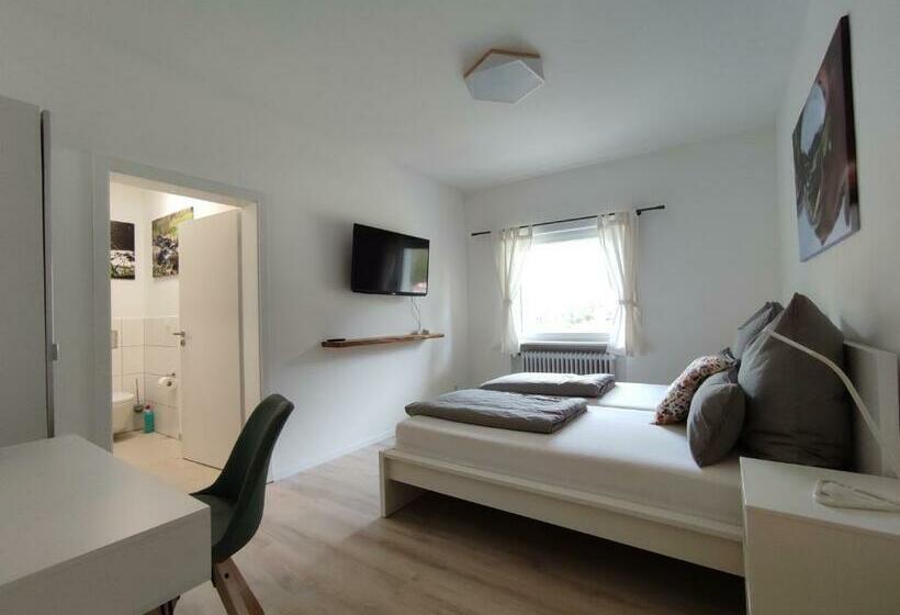 Bed and Breakfast Steepleview House