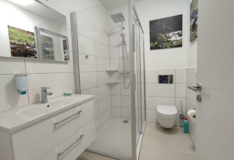 Bed and Breakfast Steepleview House