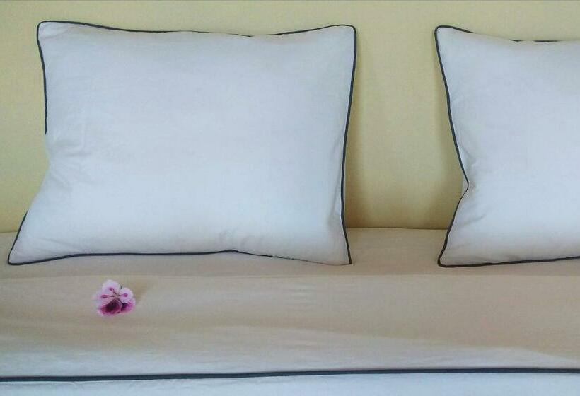 Faial Cottage B&b