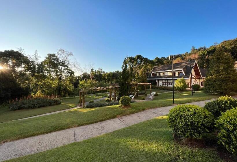 Flat Da Babi, Moderno, Luxuoso, Equipado E 600mb Wifi