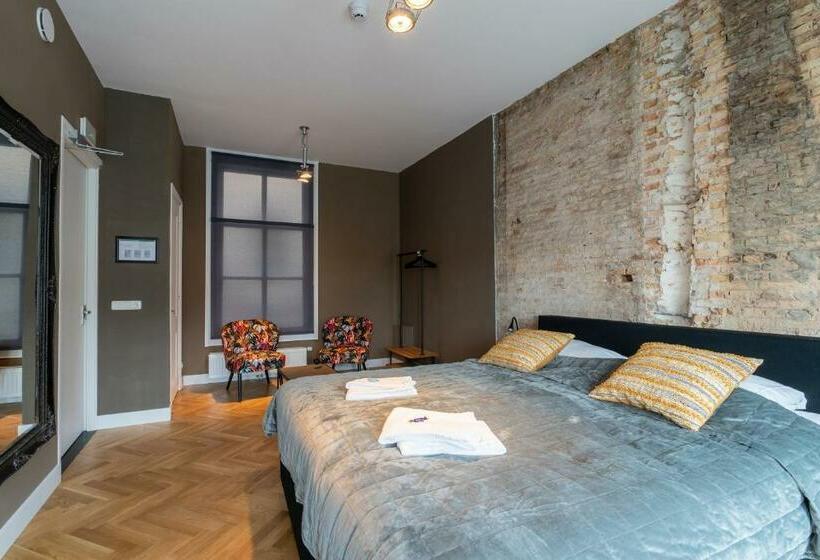 호텔 Stadslogement Hoogend