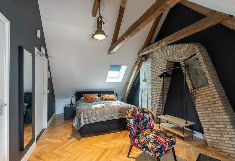 호텔 Stadslogement Hoogend