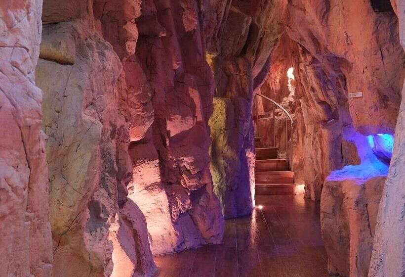 Plazacarrisi Hotel & Spa