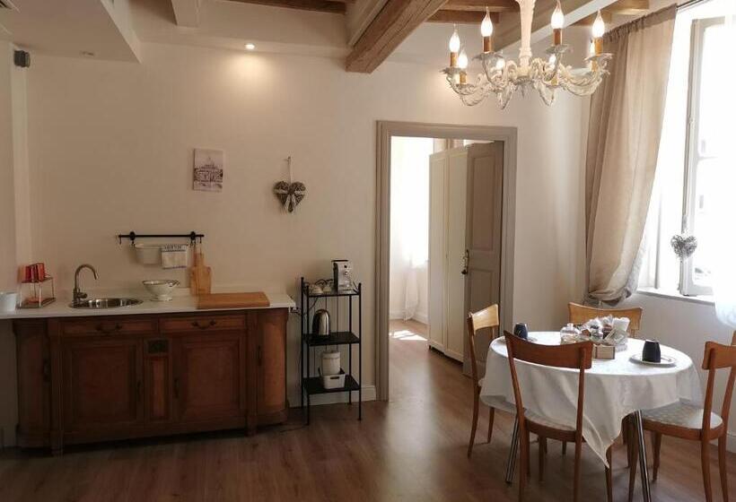 Pension (Hôtel basse catégorie) Ariediparma   Rooms&apartments