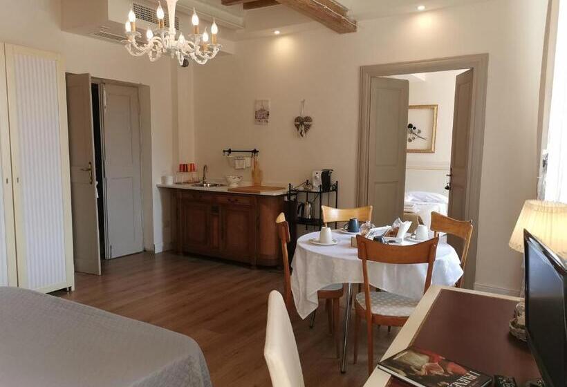 Pension (Hôtel basse catégorie) Ariediparma   Rooms&apartments