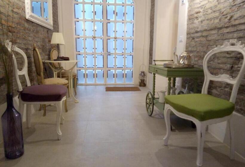 Pension (Hôtel basse catégorie) Ariediparma   Rooms&apartments