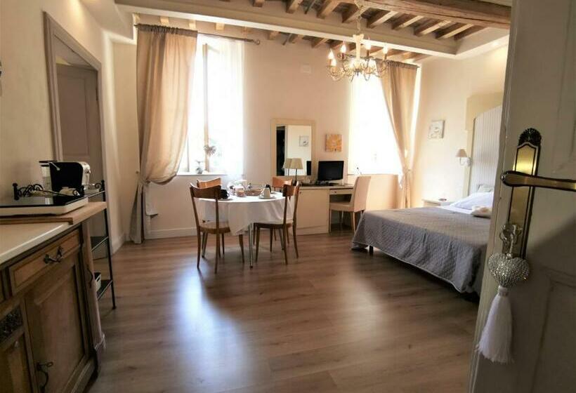 Pension (Hôtel basse catégorie) Ariediparma   Rooms&apartments