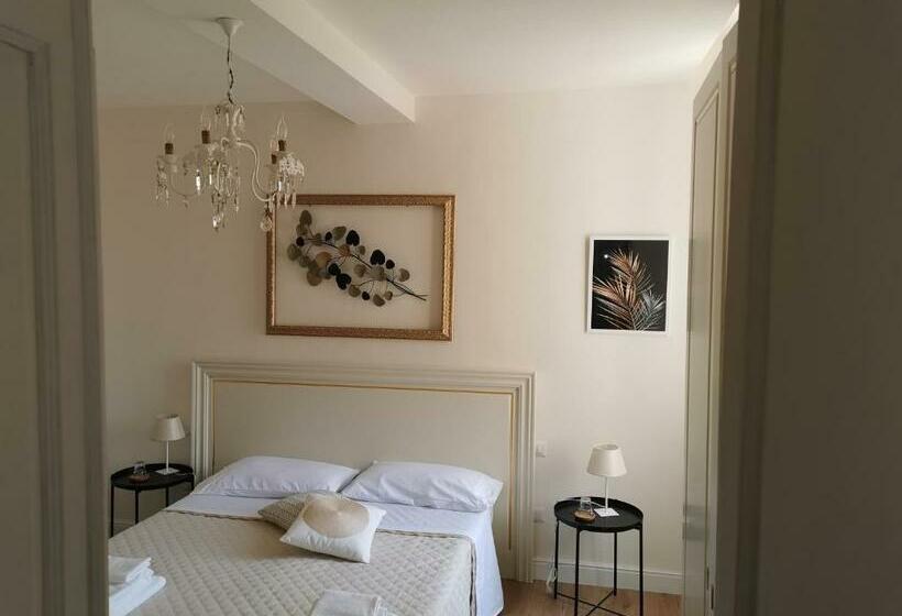 Pension (Hôtel basse catégorie) Ariediparma   Rooms&apartments