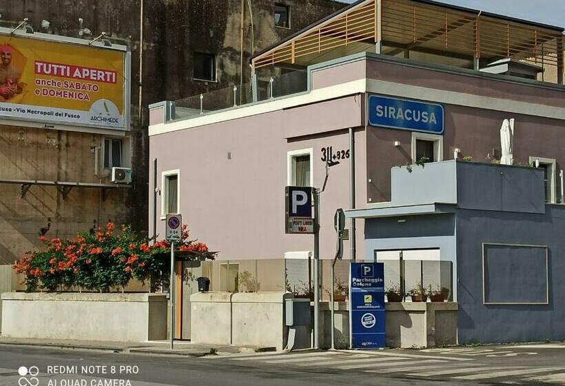 Пансион B&b Caselloa Suites