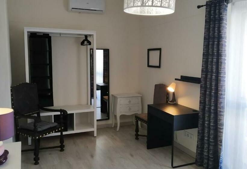 ペンション Forever São Brás