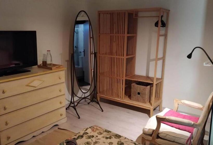 ペンション Forever São Brás