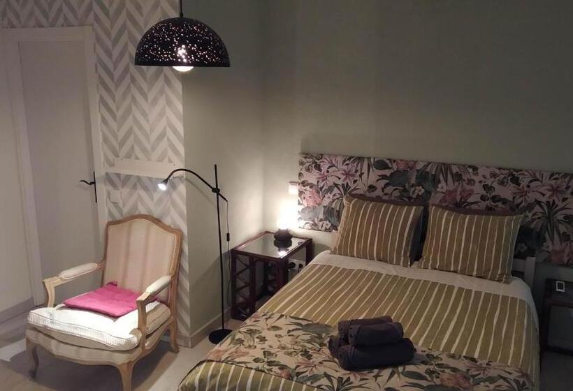 ペンション Forever São Brás