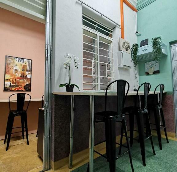 פנסיון G Fortune Guest House Victoria Green