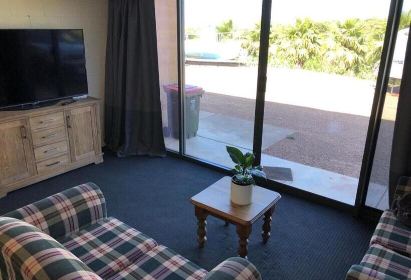 פנסיון Happy Valley Studio