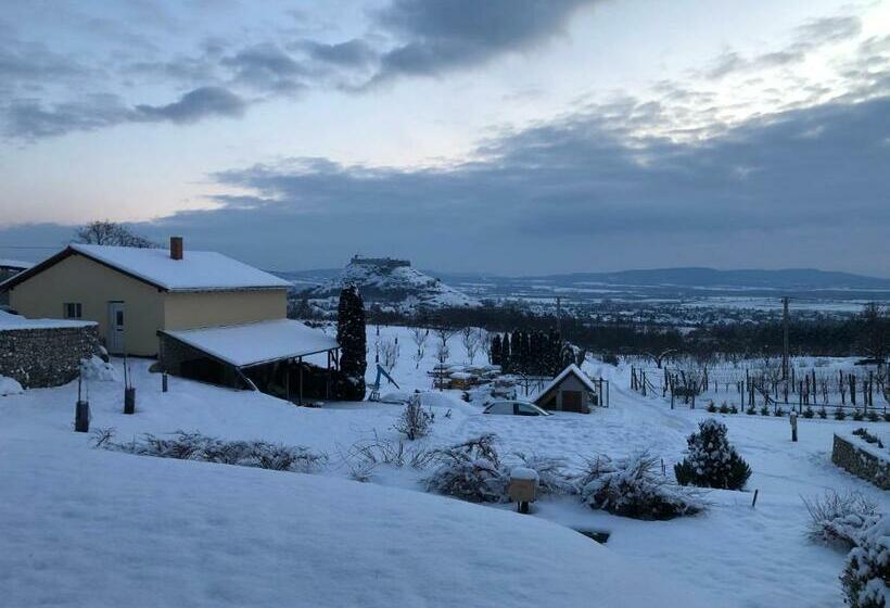 بنسيون Judit Vendégház Sümeg