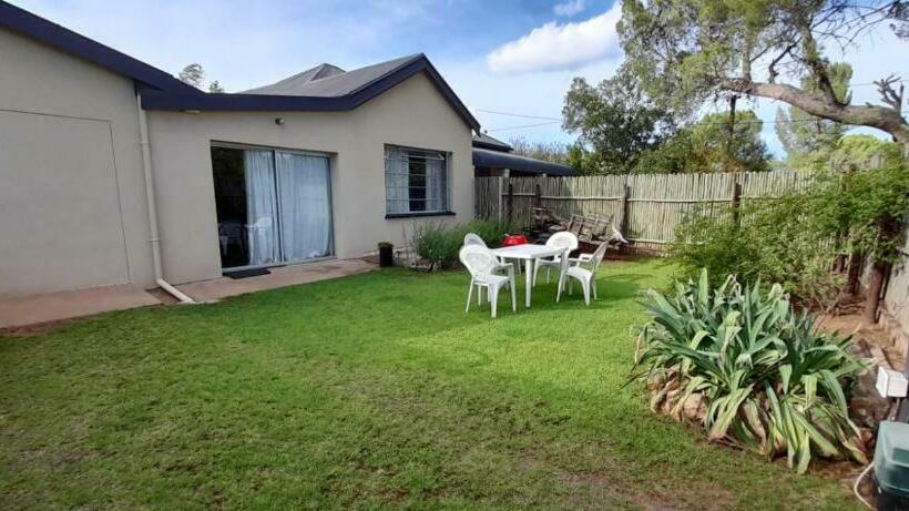 פנסיון Migdal Oz Aka Rufpatch