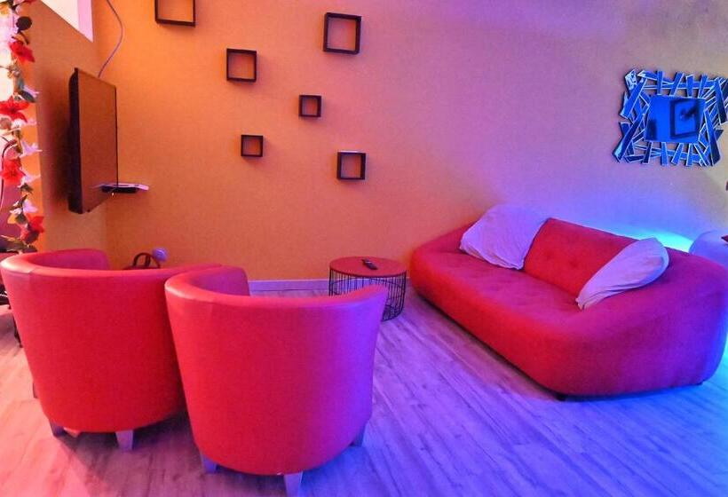 פנסיון Nuit Insolite Room Love