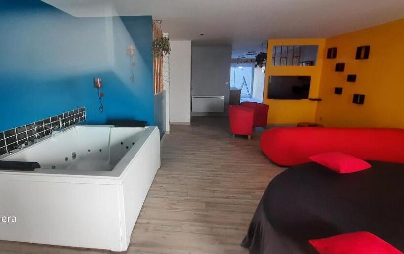 פנסיון Nuit Insolite Room Love