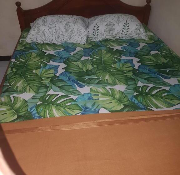 بنسيون Selaras Kost Syariah