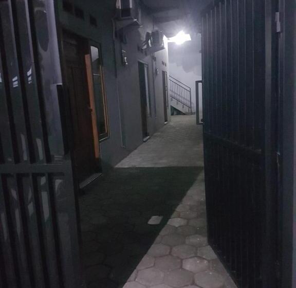 بنسيون Selaras Kost Syariah