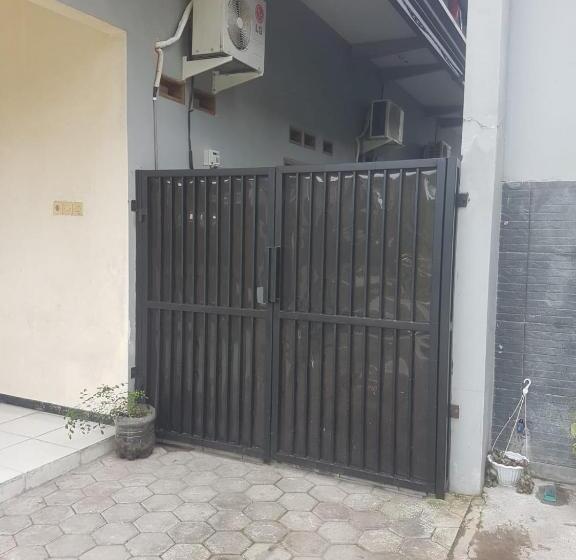 פנסיון Selaras Kost Syariah