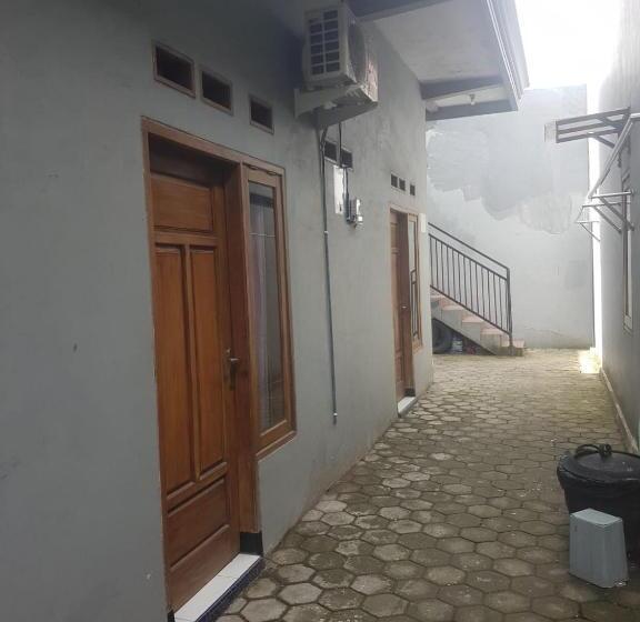 פנסיון Selaras Kost Syariah