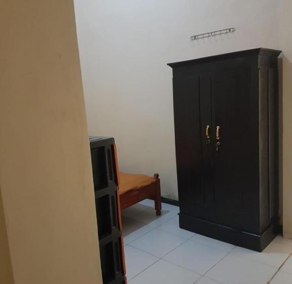 פנסיון Selaras Kost Syariah