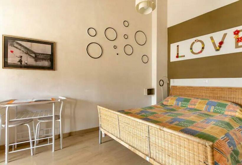 膳宿费 Stanza Con Terrazzo Vista Lago   Lakeholiday It