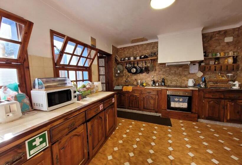 بنسيون The Handmade House Azores