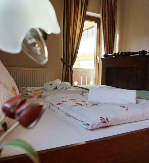 Пансион The Steakhouse Guest Rooms