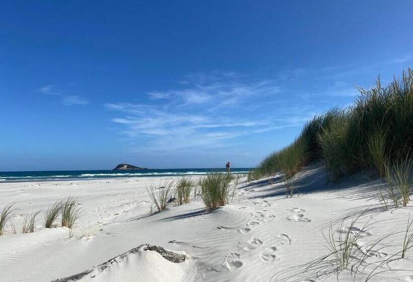 بنسيون The Willow Guest Suite