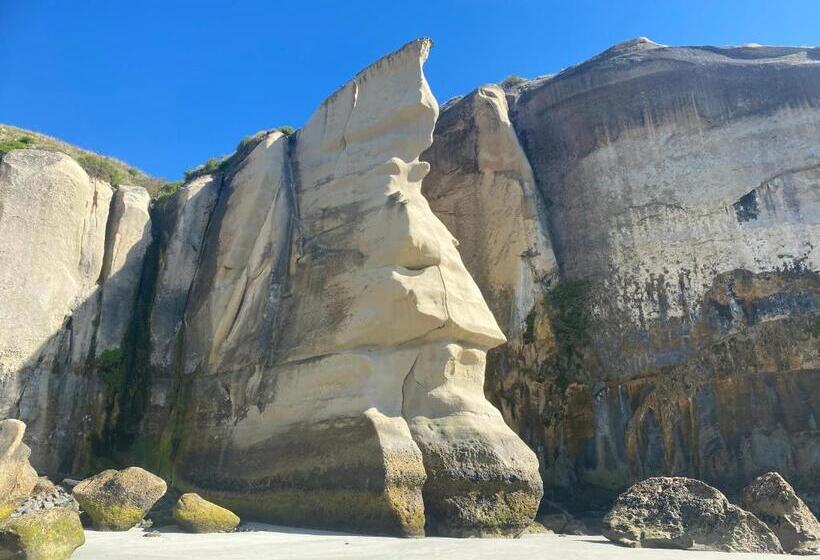 بنسيون The Willow Guest Suite