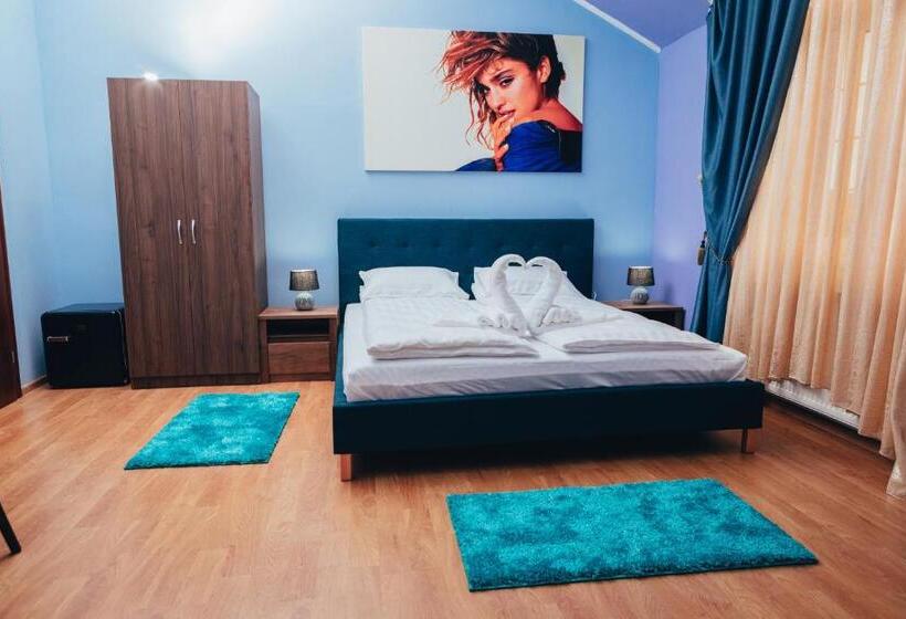 Пансион Vila Guitar