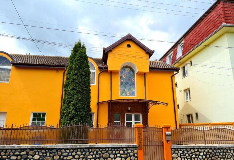 Пансион Vila Guitar