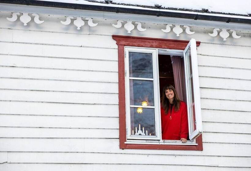 ペンション Vollsnes Gjestehus