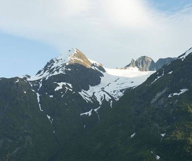 ペンション Vollsnes Gjestehus