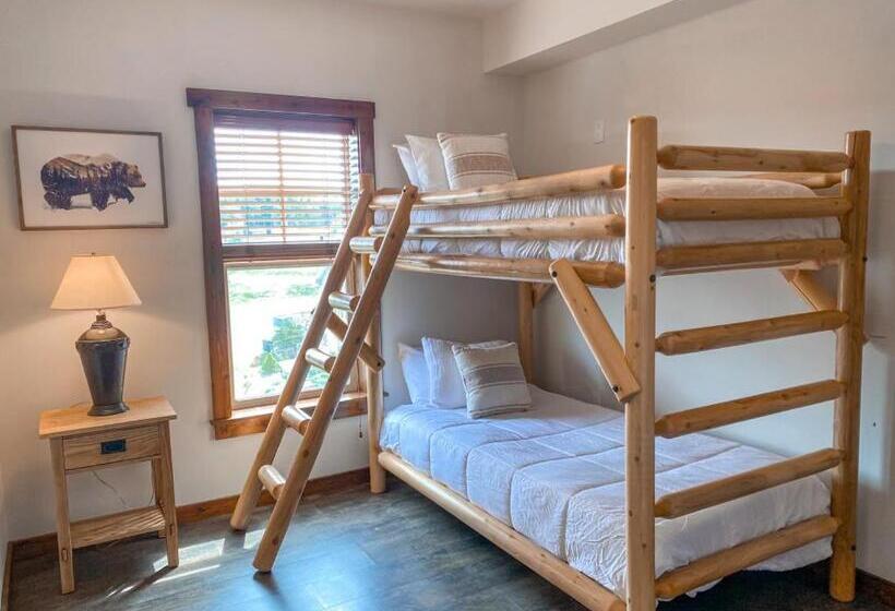 Remodeled Ski In Out   305 Soaring Eagle   Luxury!