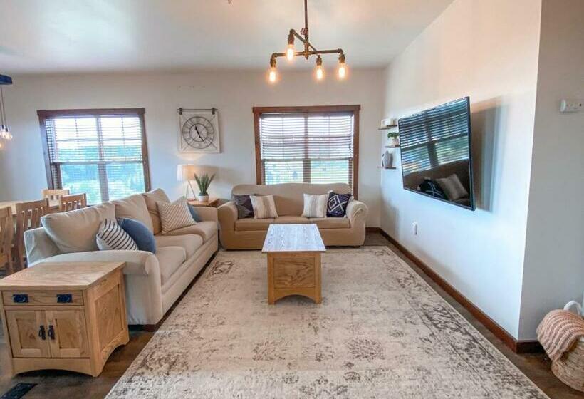 Remodeled Ski In Out   305 Soaring Eagle   Luxury!