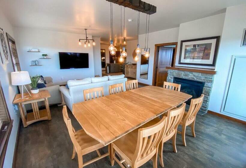 Remodeled Ski In Out   305 Soaring Eagle   Luxury!