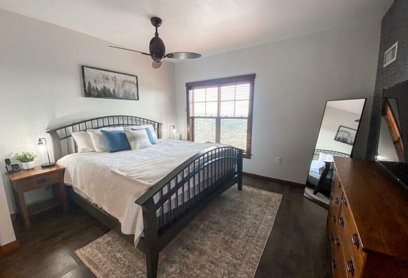 Remodeled Ski In Out   305 Soaring Eagle   Luxury!