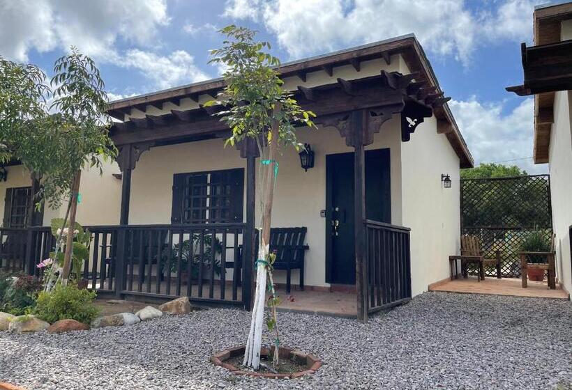 فندق صغير Estancita Elena