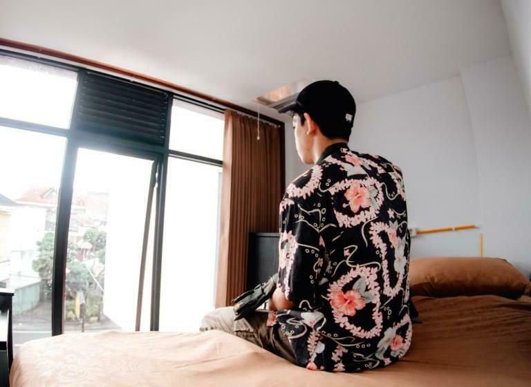 Aur Kuning Hostel Syariah Bukittinggi