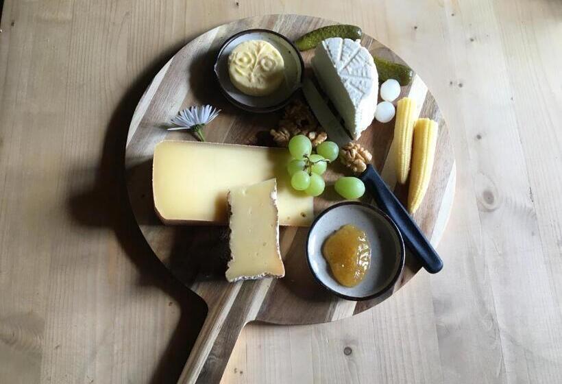 住宿加早餐  Alp Es Cha Dadour