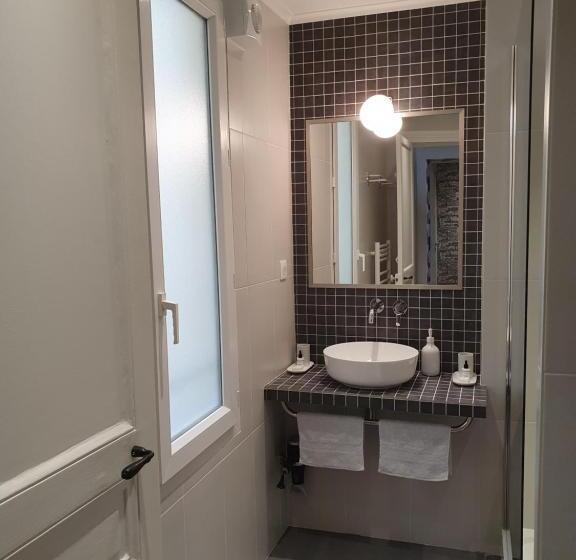 ベッドアンドブレックファースト Chez Pépé Merle Chambres D Hôtes Au Cœur De Paris