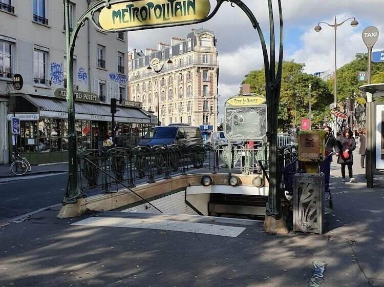ベッドアンドブレックファースト Chez Pépé Merle Chambres D Hôtes Au Cœur De Paris