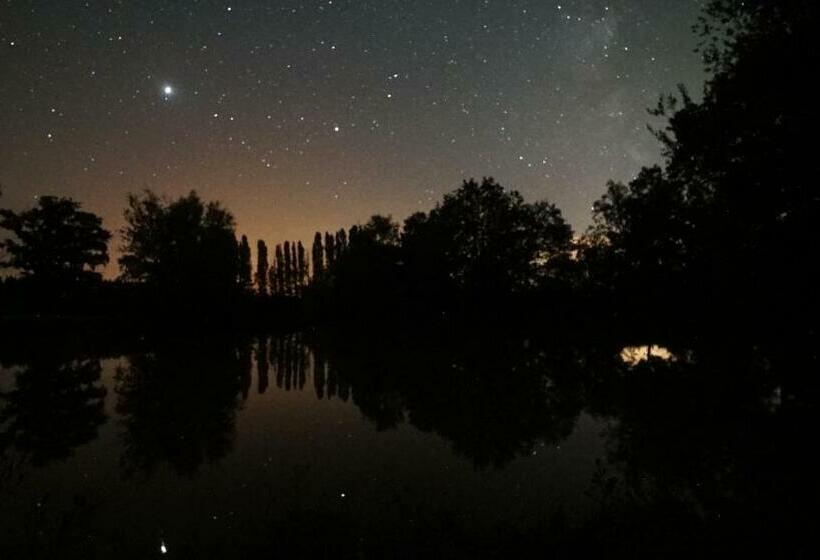 צימר Domaine Du Clos Henri