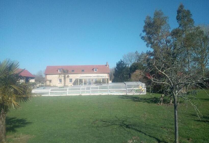 צימר Domaine Du Clos Henri