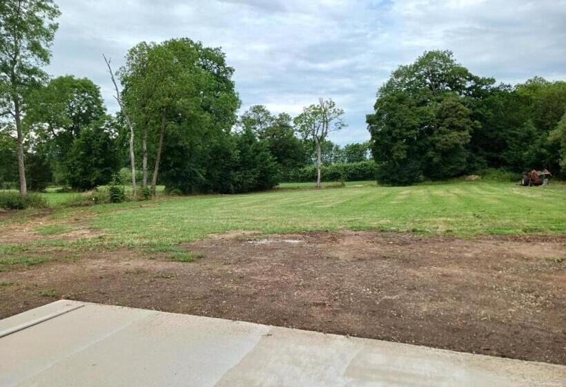 צימר Domaine Du Clos Henri